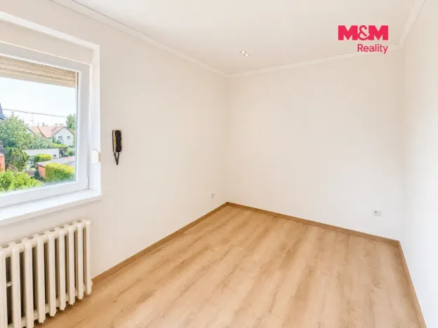 Pronájem atypického bytu, Praha - Hostivař, V nové čtvrti, 125 m2