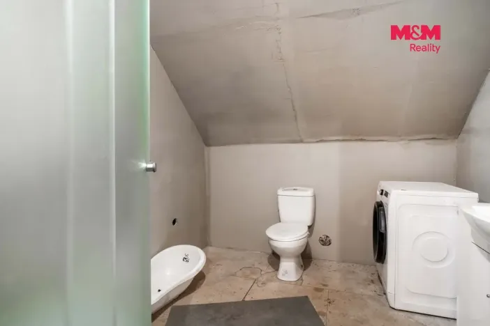 Prodej obchodního prostoru, Raspenava, Hejnická, 422 m2