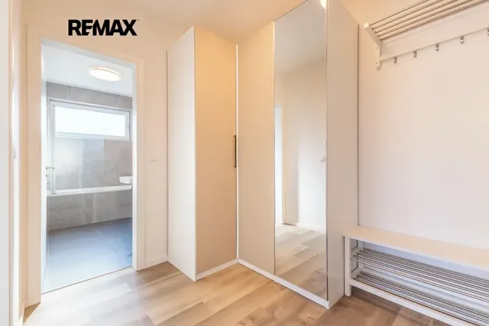 Pronájem bytu 2+kk, Praha - Hlubočepy, Divíškové, 53 m2