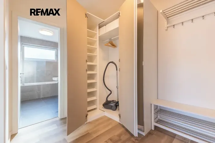 Pronájem bytu 2+kk, Praha - Hlubočepy, Divíškové, 53 m2