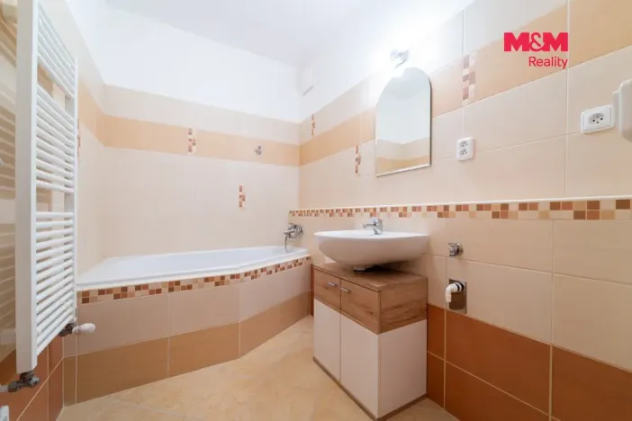 Pronájem bytu 2+kk, Mělník, Za Stadionem, 71 m2