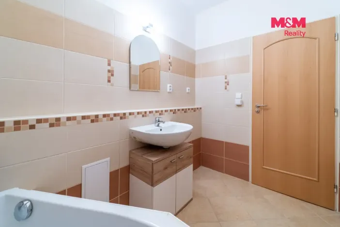 Pronájem bytu 2+kk, Mělník, Za Stadionem, 71 m2