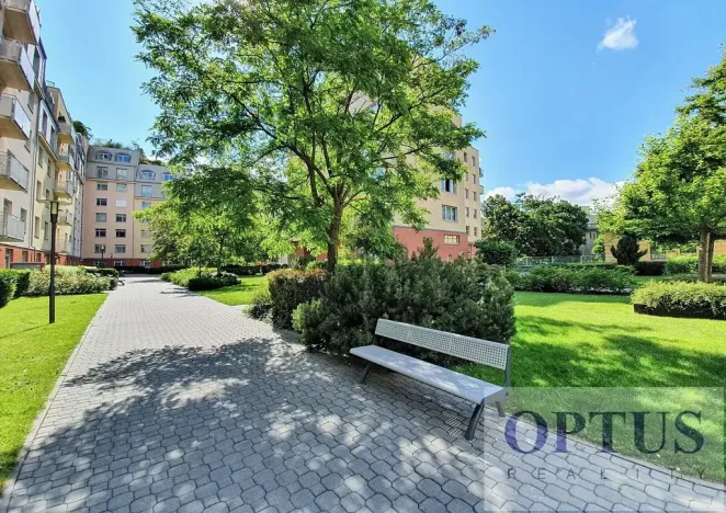 Pronájem bytu 2+kk, Praha - Vinohrady, U Zvonařky, 70 m2
