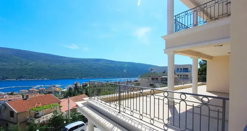 Prodej bytu 4+kk, Đenovići, Černá Hora, 125 m2