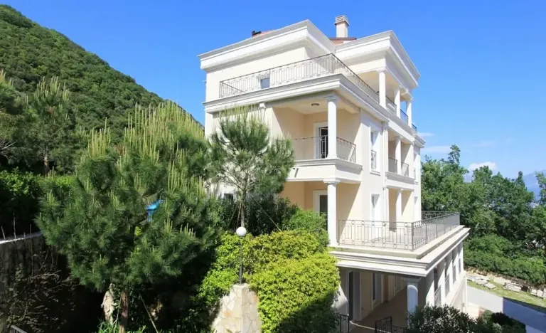 Prodej bytu 4+kk, Đenovići, Černá Hora, 125 m2
