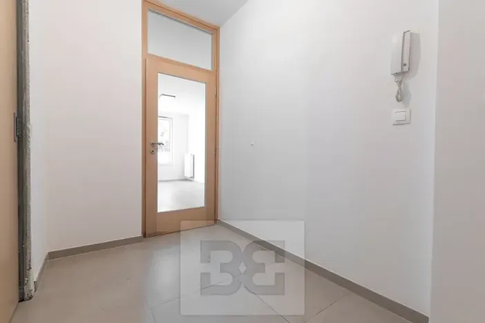 Pronájem bytu 2+kk, Praha - Košíře, Vrchlického, 43 m2