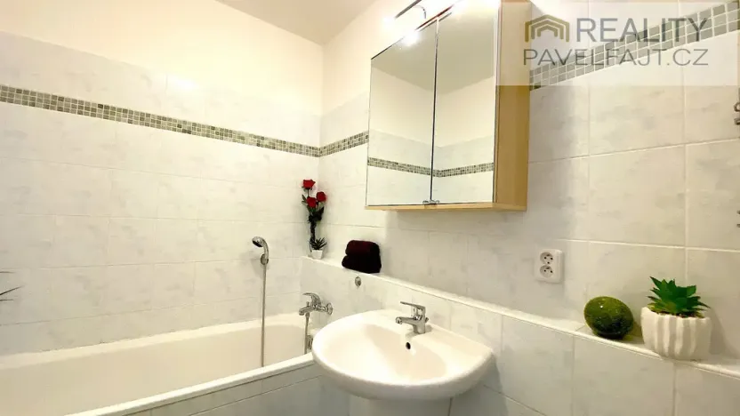 Pronájem bytu 3+kk, Praha - Hostivař, Bratislavská, 67 m2