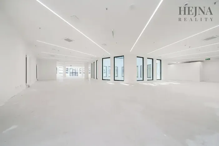 Pronájem obchodního prostoru, Ostrava, náměstí Dr. E. Beneše, 802 m2
