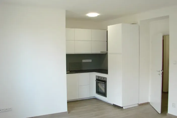 Pronájem bytu 1+kk, Ostrava - Poruba, Porubská, 34 m2