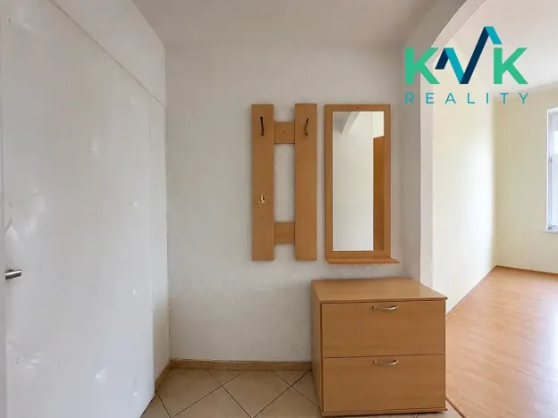 Pronájem bytu 2+1, Karlovy Vary, Zeyerova, 74 m2
