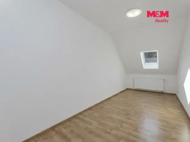Pronájem bytu 5+1, Proseč, náměstí Dr. Tošovského, 150 m2