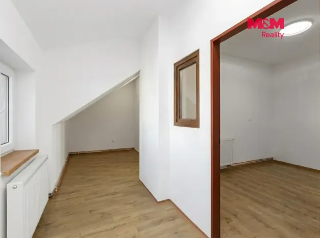 Pronájem bytu 5+1, Proseč, náměstí Dr. Tošovského, 150 m2