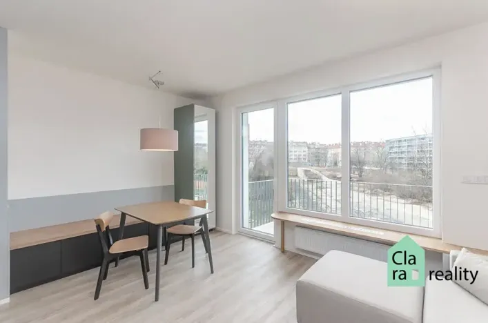 Pronájem bytu 1+kk, Praha - Vysočany, Piskáčkových, 28 m2