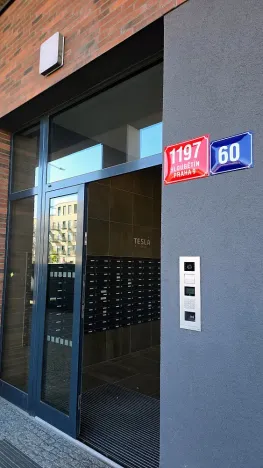 Pronájem bytu 2+kk, Praha - Hloubětín, Poděbradská, 67 m2