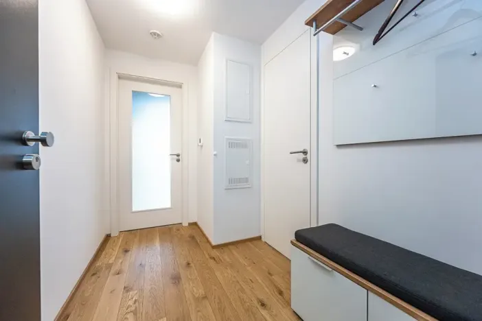 Pronájem bytu 2+kk, Praha - Karlín, Sokolova, 59 m2