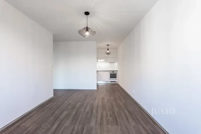 Pronájem bytu 2+kk, Praha - Kobylisy, Pohnertova, 43 m2