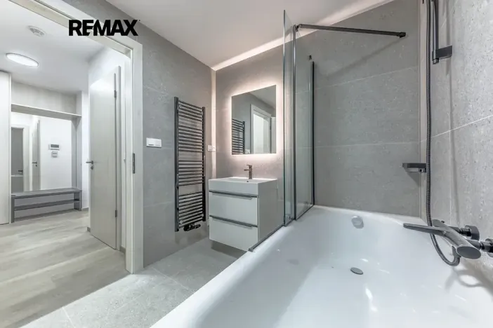 Pronájem bytu 3+kk, Kladno, Veleslavínova, 71 m2