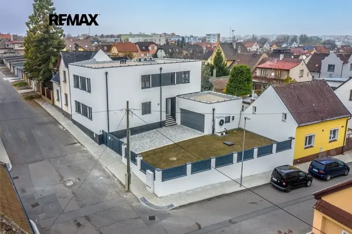 Pronájem bytu 3+kk, Kladno, Veleslavínova, 71 m2