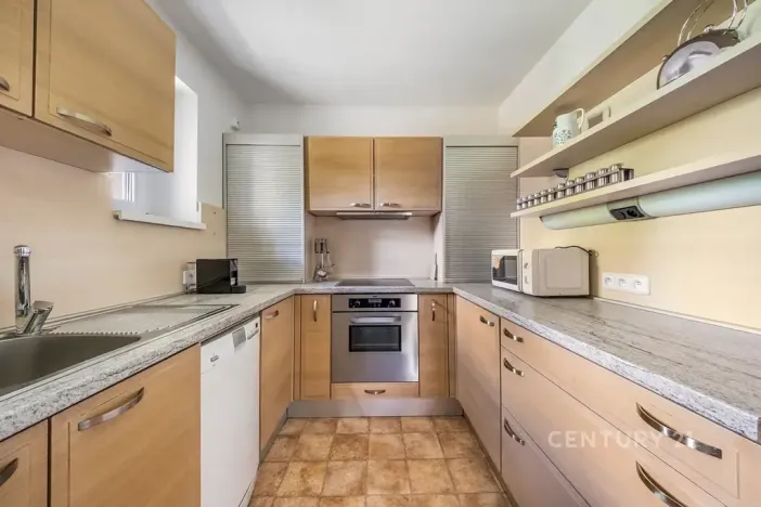 Pronájem bytu 4+1, Praha - Zbraslav, Pod urnovým hájem, 120 m2