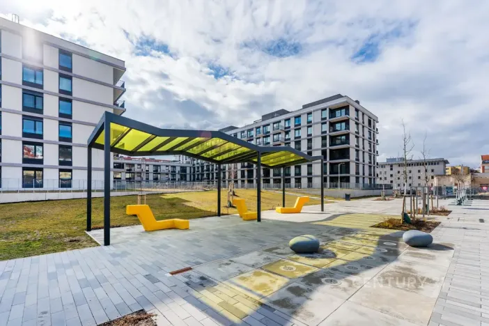 Pronájem bytu 1+kk, Praha, 38 m2