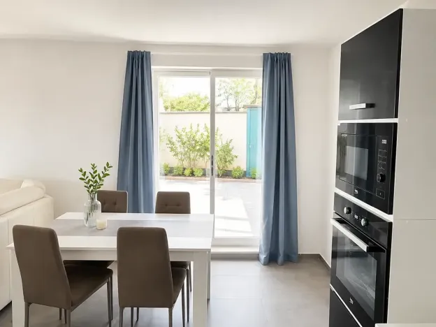 Pronájem bytu 2+kk, Praha, Výmarova, 72 m2