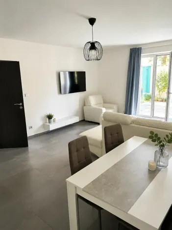 Pronájem bytu 2+kk, Praha, Výmarova, 72 m2