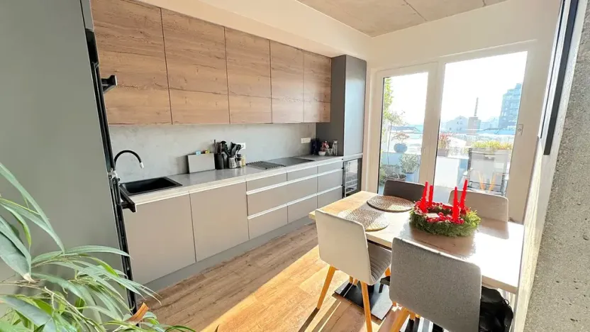 Pronájem bytu 2+kk, Brno, Křenová, 72 m2