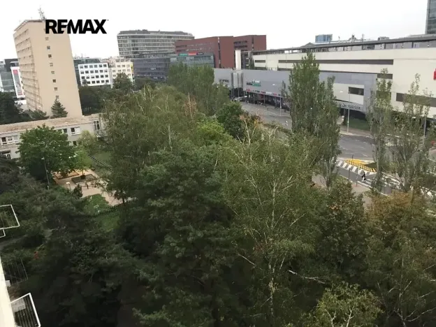 Pronájem bytu 2+kk, Praha - Nusle, Plamínkové, 40 m2