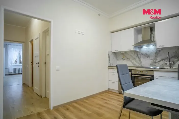 Pronájem bytu 1+1, Karlovy Vary, Jateční, 40 m2