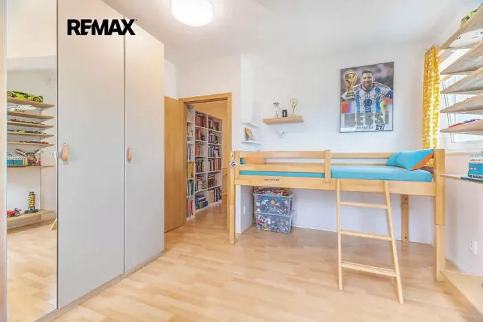 Prodej bytu 4+kk, Praha - Horní Počernice, V javorech, 93 m2
