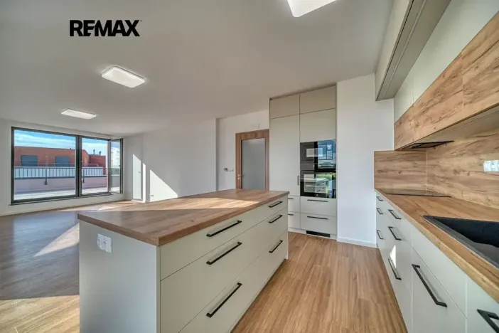 Pronájem bytu 3+kk, Kolín, Zásmucká, 79 m2