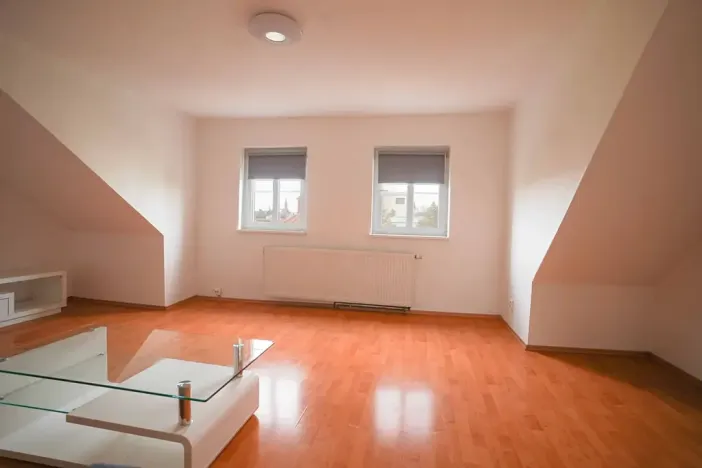 Pronájem bytu 2+1, Teplice, Heydukova, 60 m2