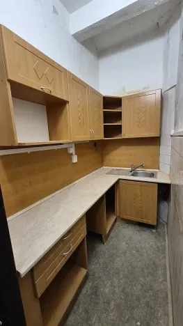 Pronájem skladu, Praha - Břevnov, Nad Kajetánkou, 70 m2