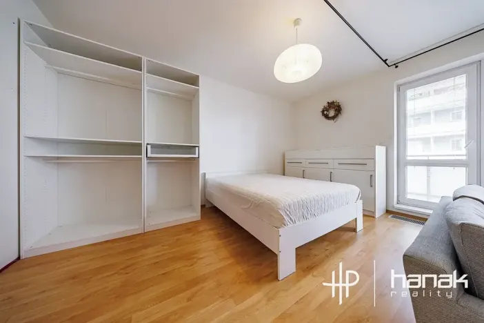 Pronájem bytu 1+kk, Olomouc, Mošnerova, 42 m2