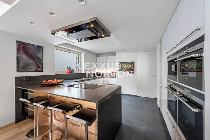Prodej bytu 6+kk a větší, Praha - Malá Strana, Mostecká, 410 m2