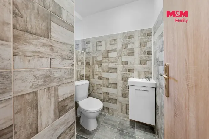 Prodej rodinného domu, Blšany u Loun, 400 m2