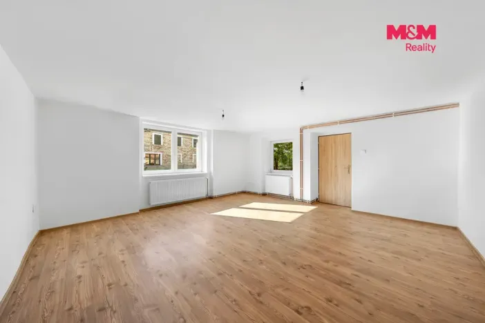 Prodej rodinného domu, Blšany u Loun, 400 m2
