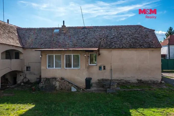 Prodej rodinného domu, Blšany u Loun, 400 m2