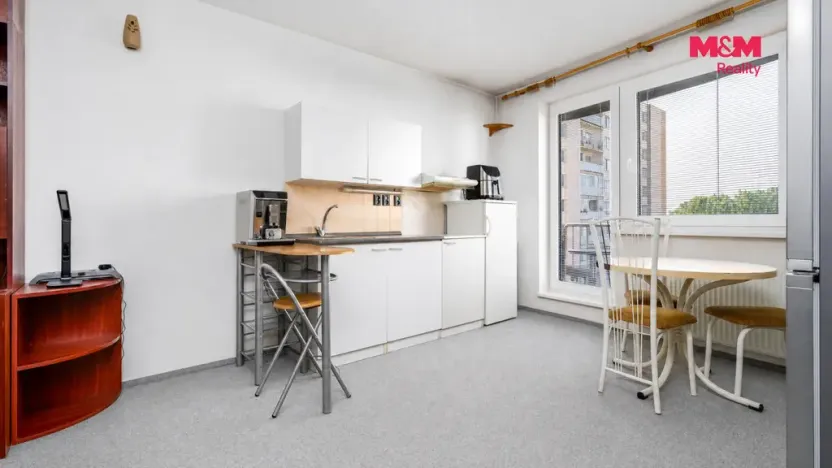 Pronájem bytu 1+kk, Pardubice - Zelené Předměstí, nábřeží Závodu míru, 32 m2