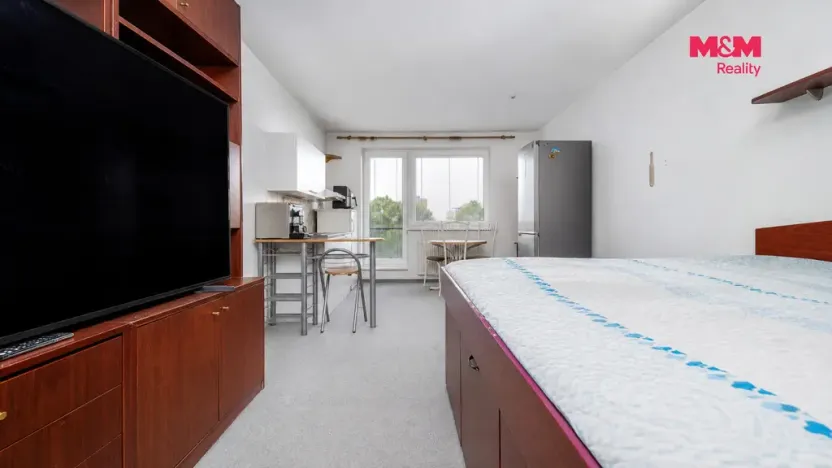 Pronájem bytu 1+kk, Pardubice - Zelené Předměstí, nábřeží Závodu míru, 32 m2