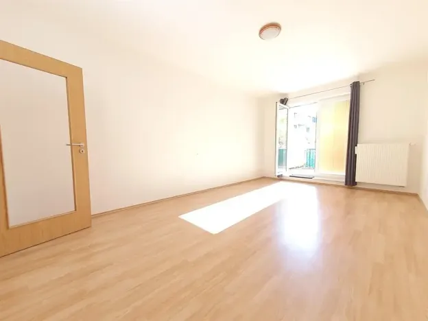 Pronájem bytu 1+kk, Praha - Záběhlice, Práčská, 34 m2