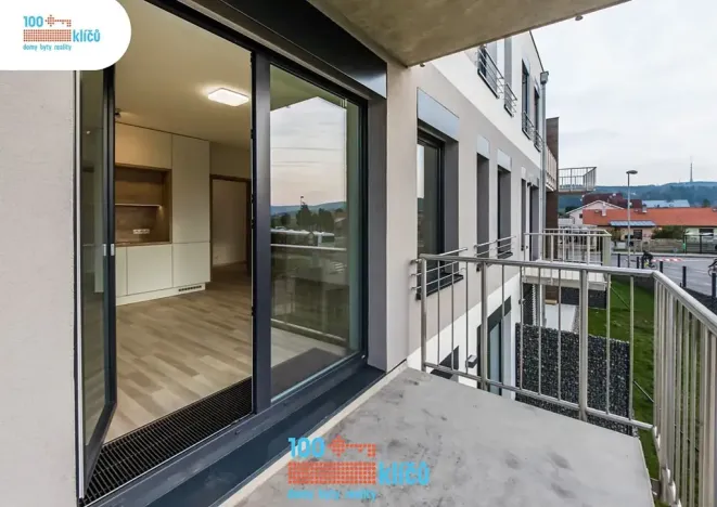 Pronájem bytu 2+kk, Praha - Lipence, Černošická, 48 m2