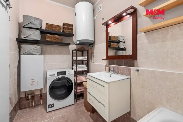 Prodej bytu 2+kk, Holubice - Kozinec, Platanová, 51 m2