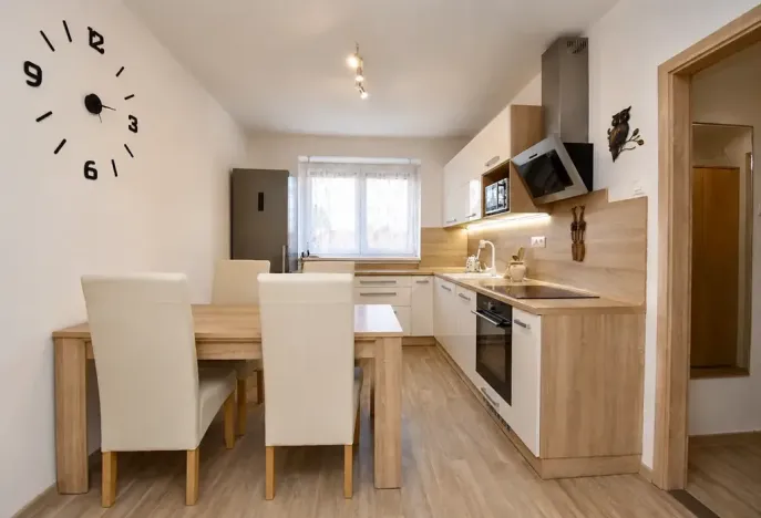 Prodej bytu 2+1, Chvaletice, Dukelská, 48 m2
