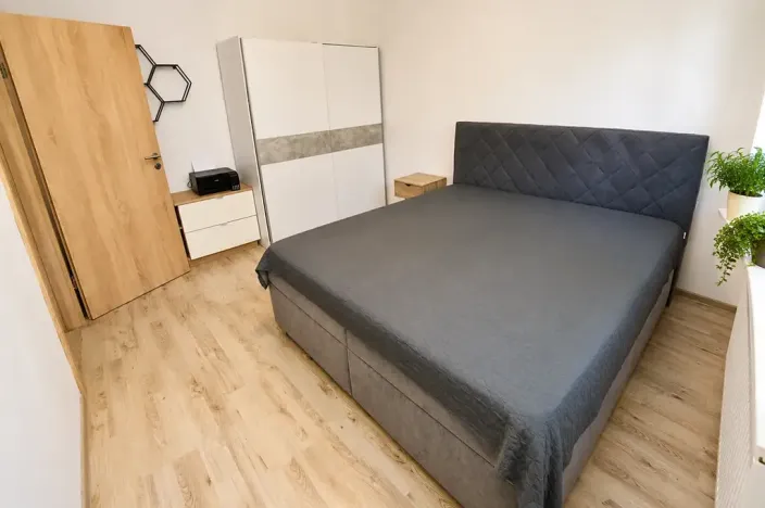 Prodej bytu 2+1, Chvaletice, Dukelská, 48 m2