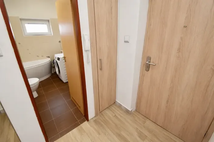 Prodej bytu 2+1, Chvaletice, Dukelská, 48 m2