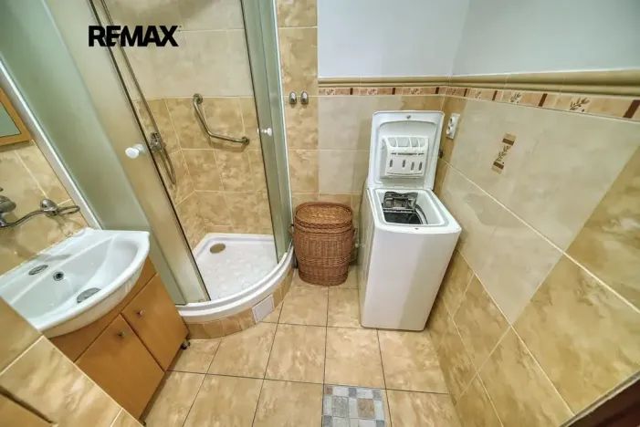 Pronájem bytu 1+kk, Poděbrady, V Aleji, 33 m2