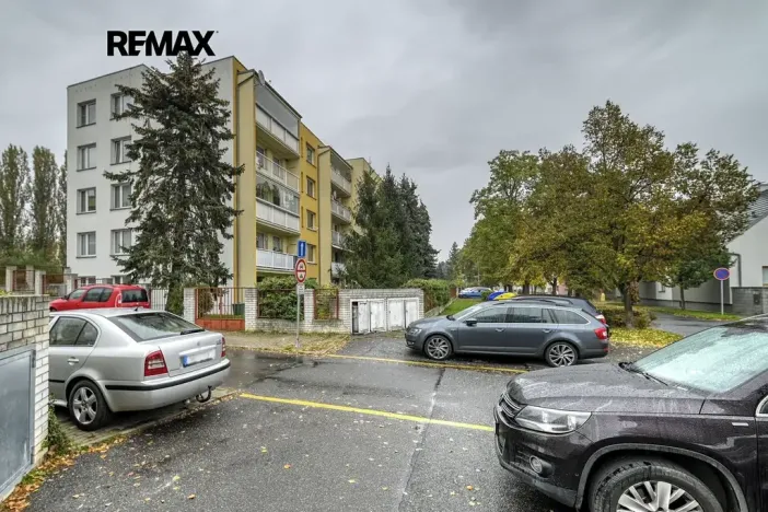 Pronájem bytu 1+kk, Poděbrady, V Aleji, 33 m2