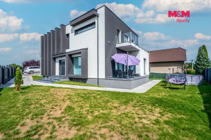 Prodej rodinného domu, Jirny, Modřínová, 400 m2
