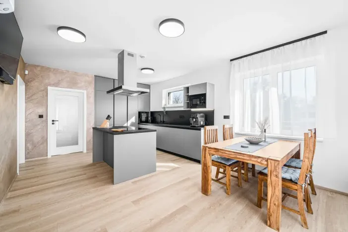 Prodej rodinného domu, Líšťany, 115 m2